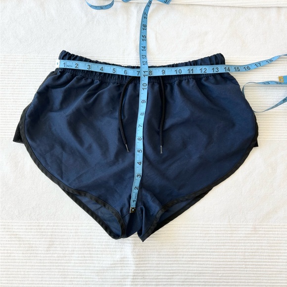 ASOS Mesh lined Trainer / Swim Shorts - Picture 8 of 10